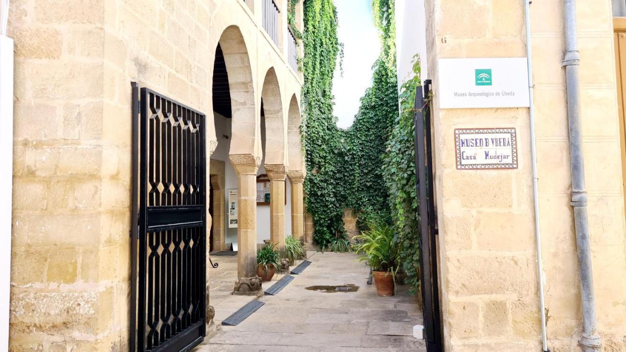 Vivienda Turistica Cervantes Ubeda  Exterior photo